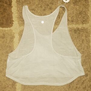 LULULEMON CROPPED VENTED MUSCLE TANK SIZE 6